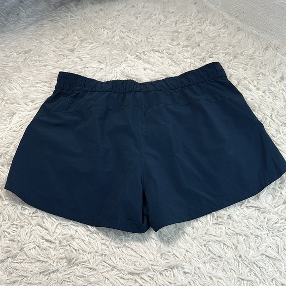 Lululemon Stroll at Sundown Short 3" True Navy - Picture 4 of 7